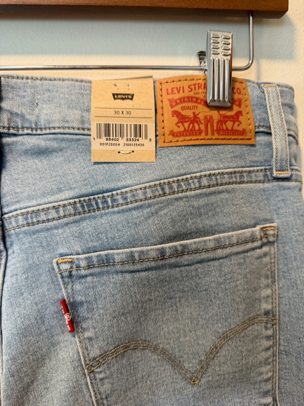 Levi's 318 Shaping Wide Leg Jeans - Picture 5 of 6